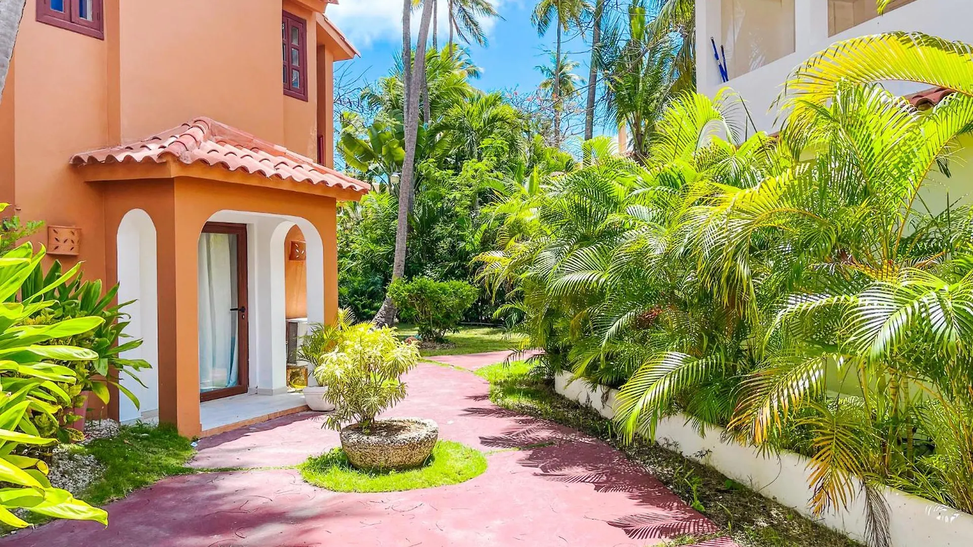 Caribbean Pool Studios Vacation Hotel Wifi Beach Club & Spa بونتا كانا